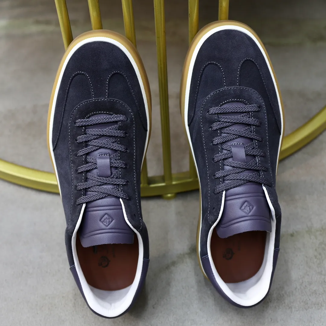 Men's Men's Shoes💰540💰••New Products•• LoroPian*_Noyo-Pianya New men's casual moral training sneakers, LP lace-up casual shoes!  Made of original imported soft cowhide and suede fabric, it highlights the sporty style. The heel is decorated with logo embossing and the original molding. The raw rubber translucent sole combined with the color welt adds a sense of modernity to the shoe. The shoe is overall refreshing and easy to match with style. It has a full cowhide lining for the feet. The original box packaging at the counter comes with wooden balls and a dust bag! Size: 38-44 (.45 customized)